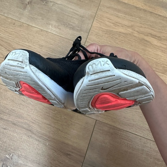 Nike - Kids Air Max 270 - size 12c - black - good used condition - Picture 6 of 8